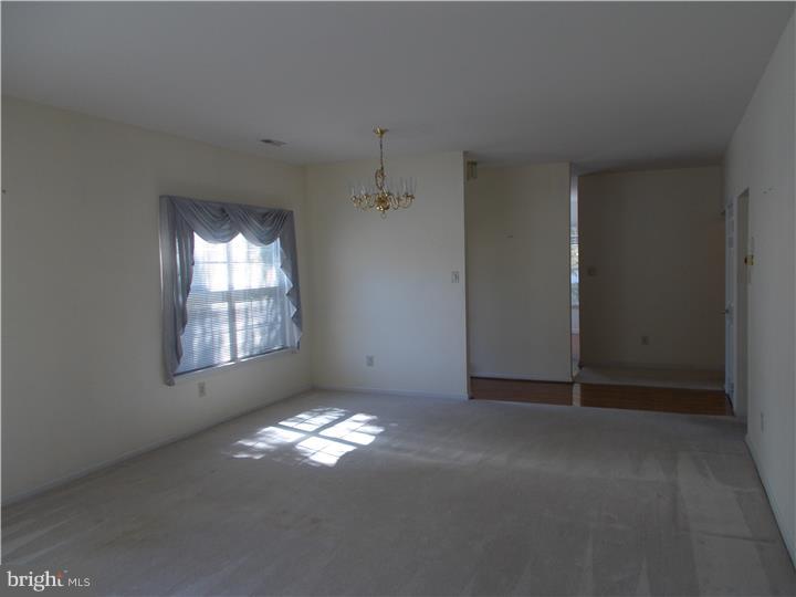 3005 Sterling Road, Unit 112 Yardley, PA 19067 - Photo 9 of 25 Dining Room