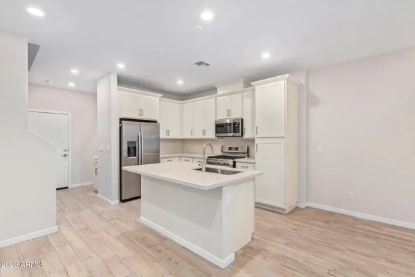 $2,450 | 729 East Zesta Lane, Unit 103, Gilbert, AZ 85297