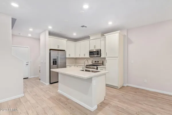 $2,400 | 729 East Zesta Lane, Unit 103, Gilbert, AZ 85297