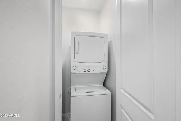 $2,400 | 729 East Zesta Lane, Unit 103, Gilbert, AZ 85297