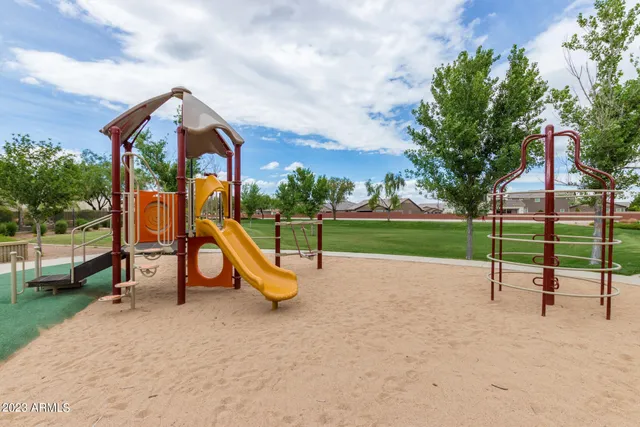 $2,500 | 729 East Zesta Lane, Unit 103, Gilbert, AZ 85297