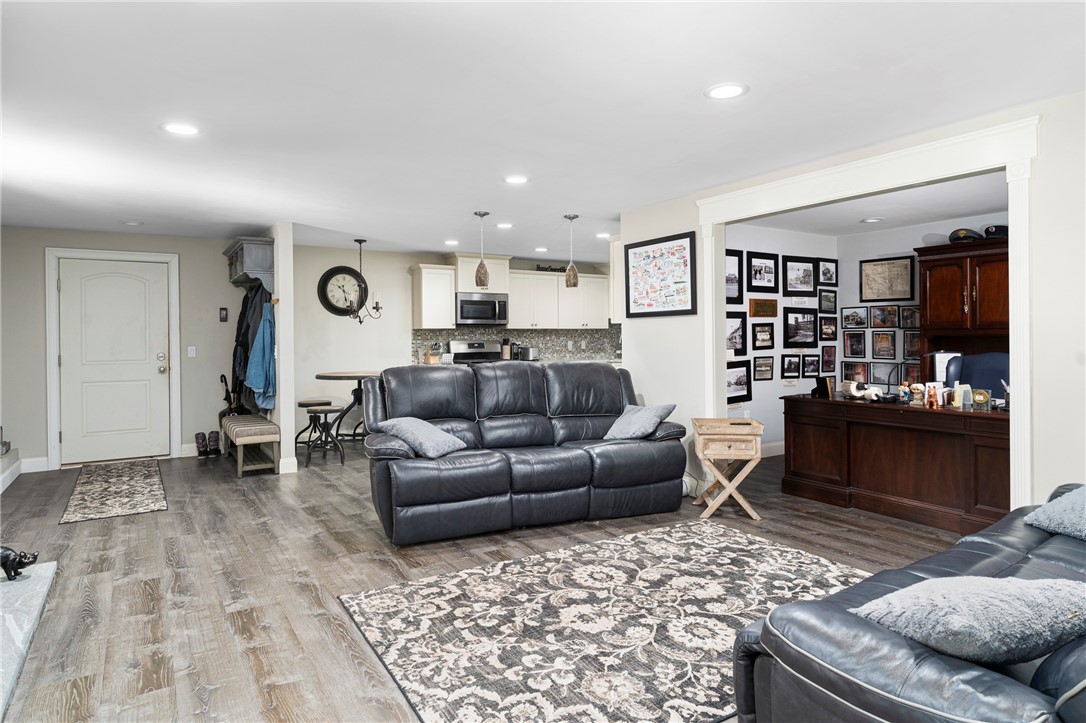 12 Winterberry Road Lincoln, RI 02865 - Photo 28 of 50 Gallery Image 28