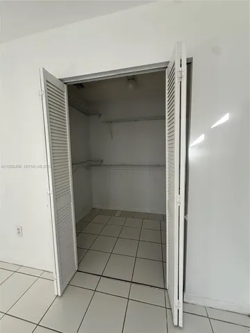 a bathroom with a bath tub