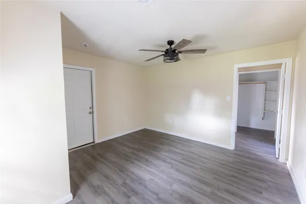 $1,800 | 4942 Bataan Road, Houston, TX 77033