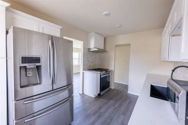 $1,800 | 4942 Bataan Road, Houston, TX 77033