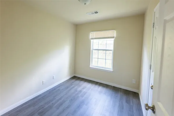 $1,800 | 4942 Bataan Road, Houston, TX 77033