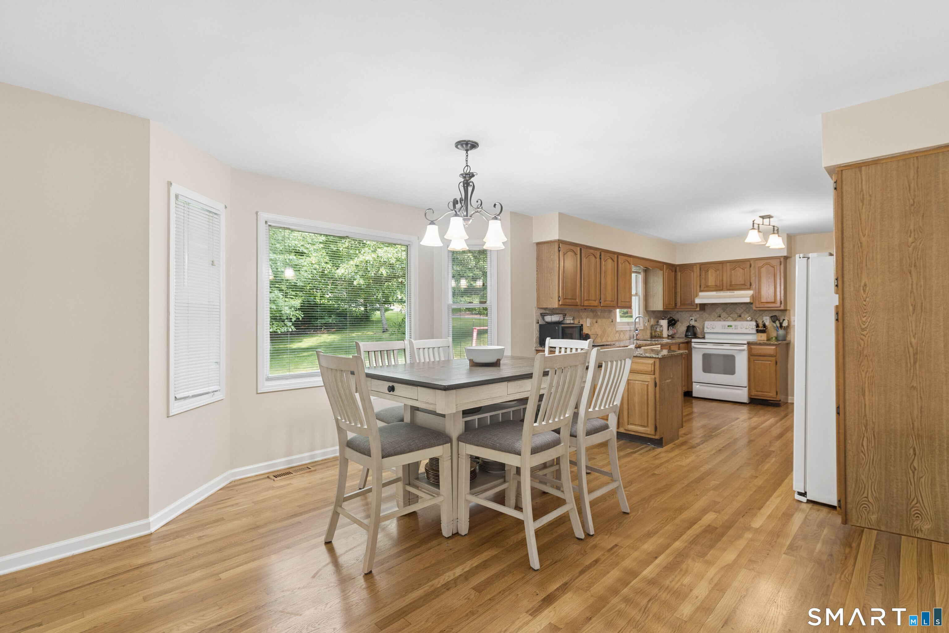47 Autumn Ridge Road Shelton, CT 06484 - Photo 6 of 40