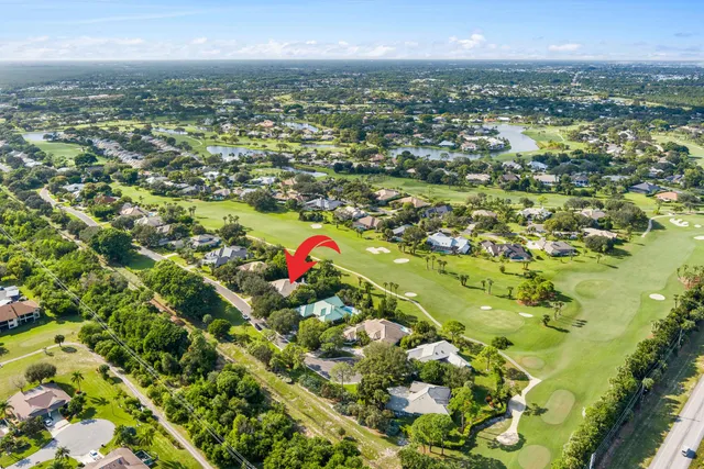 a view of a tennis court