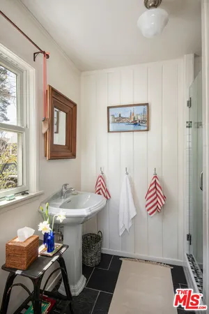 $849,000 | 419 Hemlock Drive, Lake Arrowhead, CA 92352