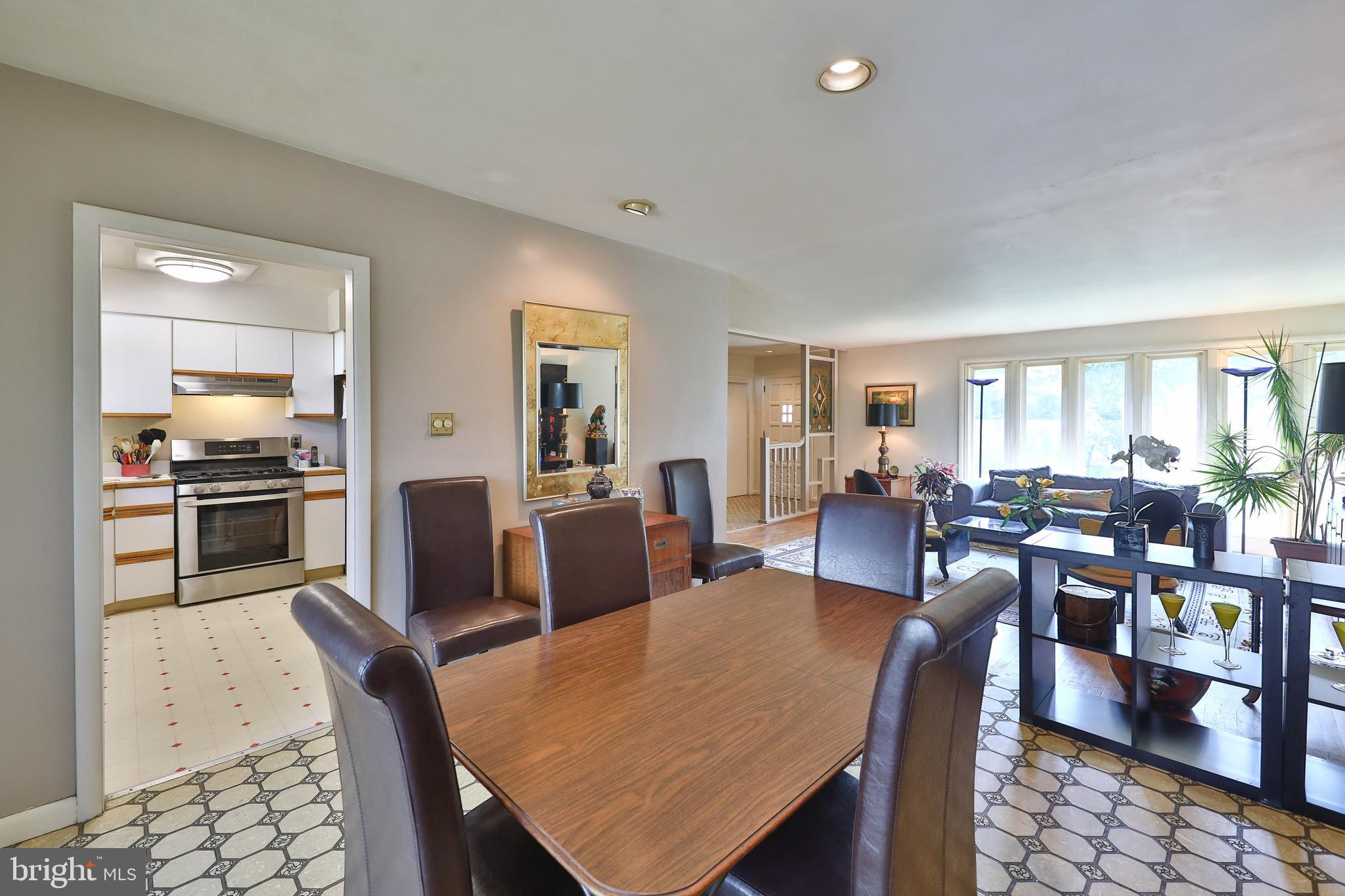 1162 Ballytore Road Huntingdon Valley, PA 19006 - Photo 12 of 30
