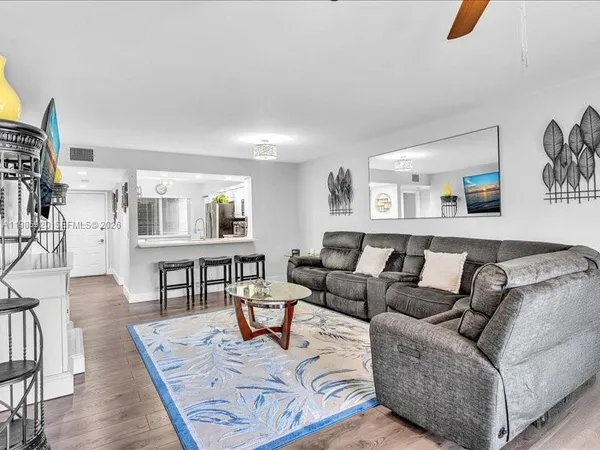 $2,700 | Buckingham at Century Village, Pembroke Pines, FL 33027