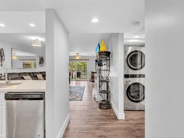 $2,700 | Buckingham at Century Village, Pembroke Pines, FL 33027