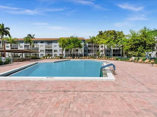 $2,700 | Buckingham at Century Village, Pembroke Pines, FL 33027