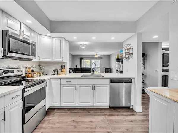 $2,700 | Buckingham at Century Village, Pembroke Pines, FL 33027