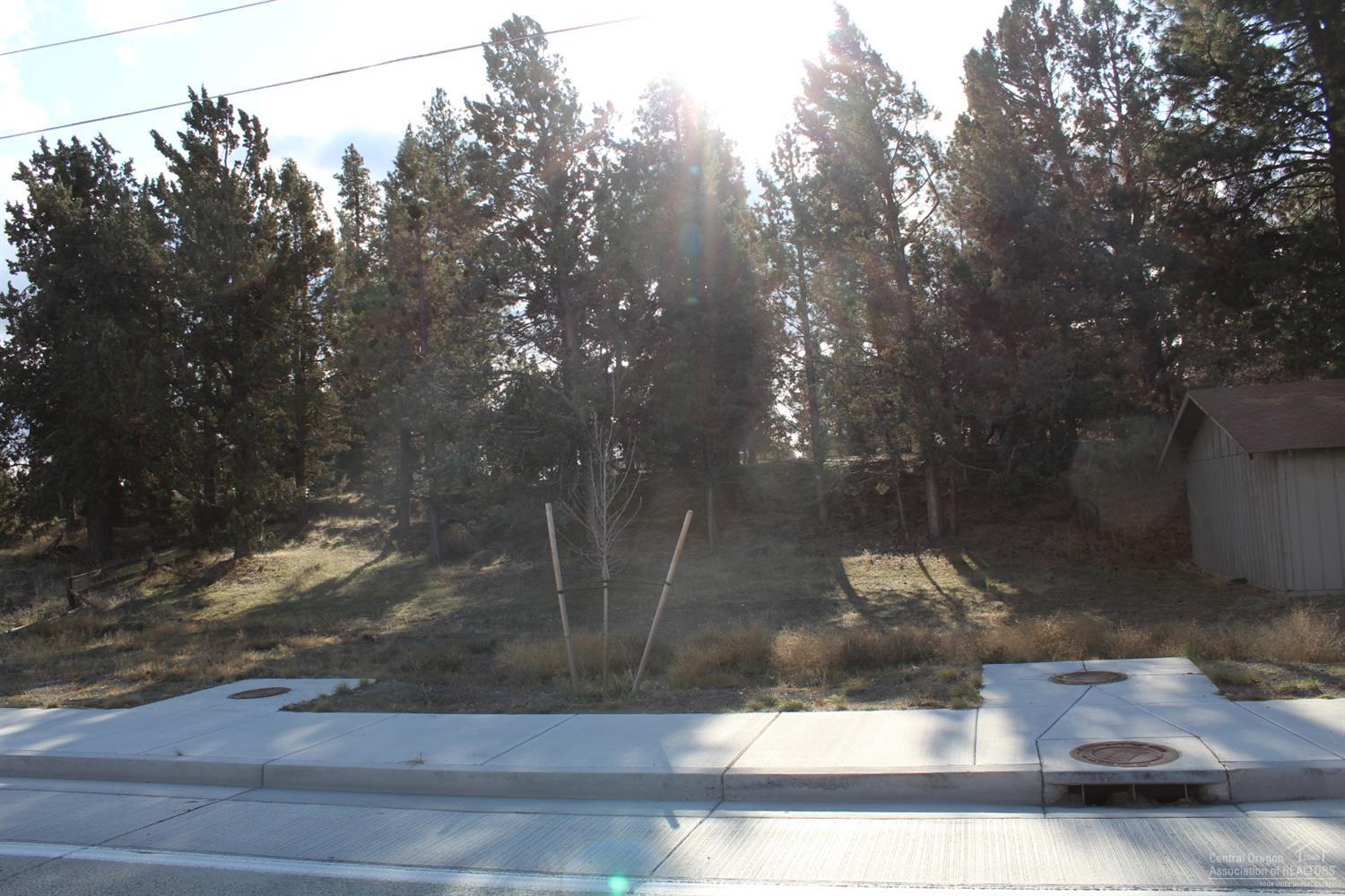 685 Southeast Reed Market Road Bend, OR 97702 - Photo 5 of 7 Additional Photo
