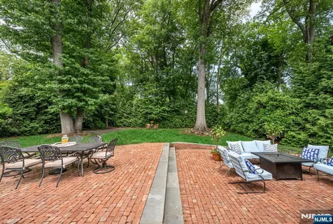 $1,799,000 | 101 Ardmore Road, Ho-Ho-Kus, NJ 07423