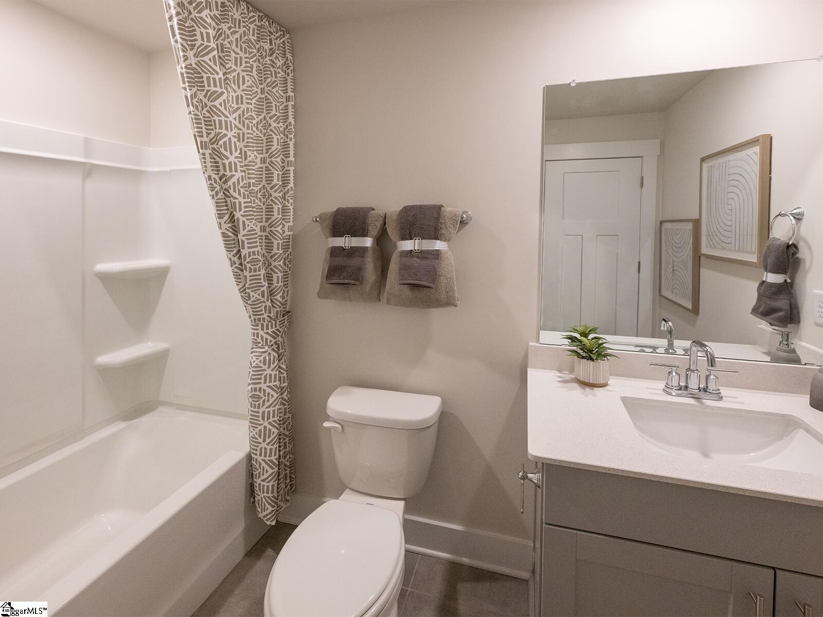 985 Penfold Pointe Pointe Wellford, SC 29385 - Photo 3 of 11