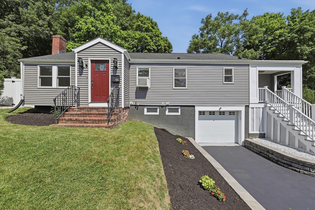 55 Westview Road Worcester, MA 01602 - Photo 1 of 30