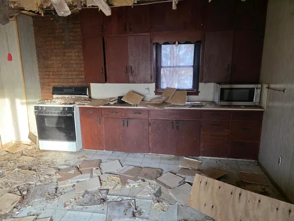 $200,000 | 87387 245th Street, Albert Lea, MN 56007