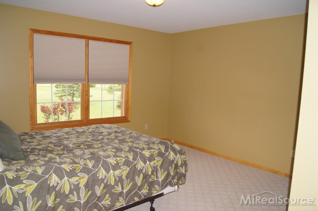 2352 Bullock Road Lapeer, MI 48446 - Photo 17 of 31