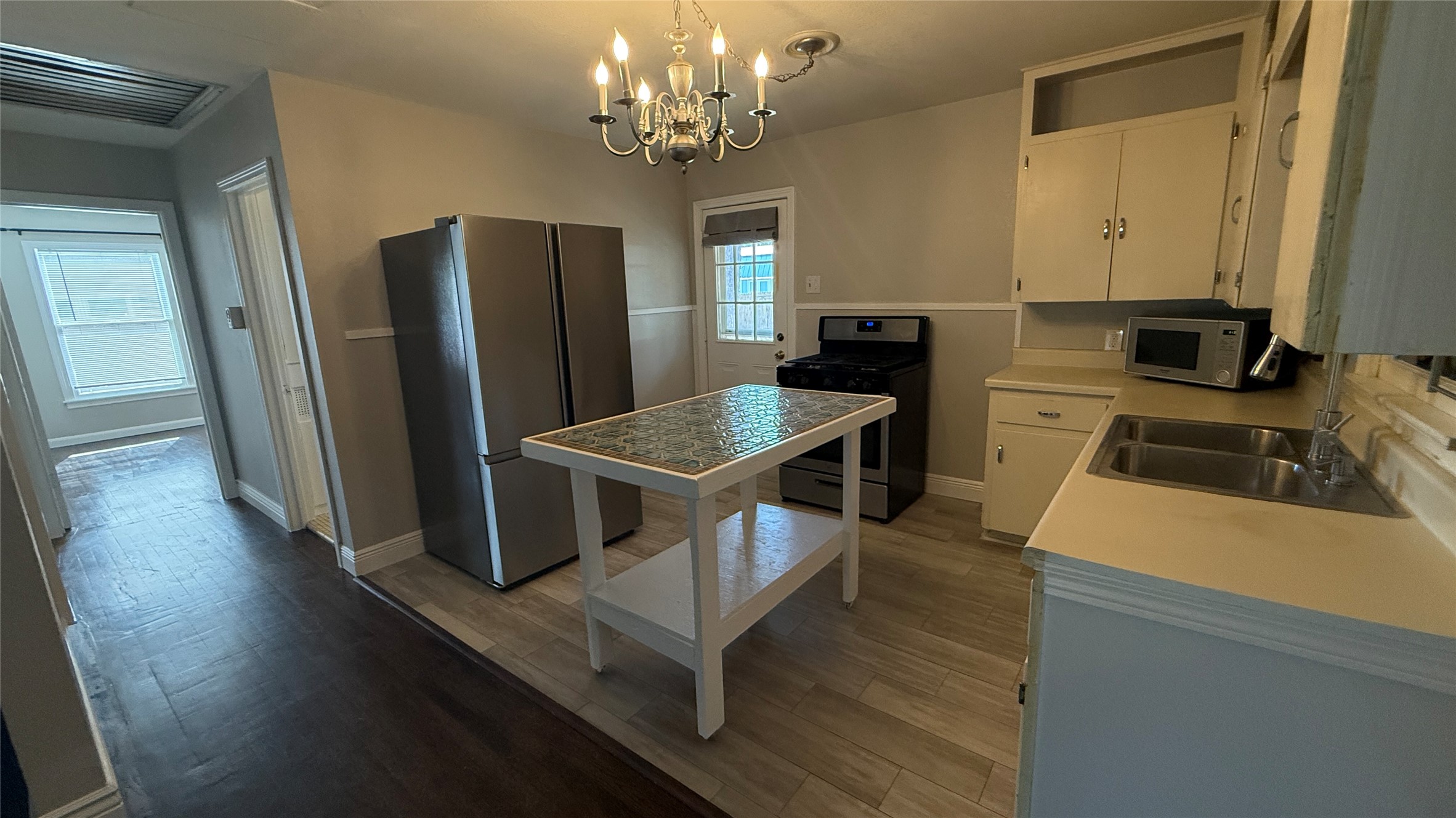 4412 South 2nd Street Austin, TX 78745 - Photo 11 of 31