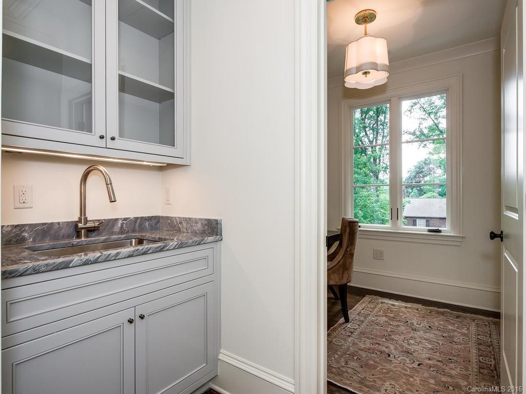 2033 Norton Road Charlotte, NC 28207 - Photo 16 of 24 Gallery Image 16