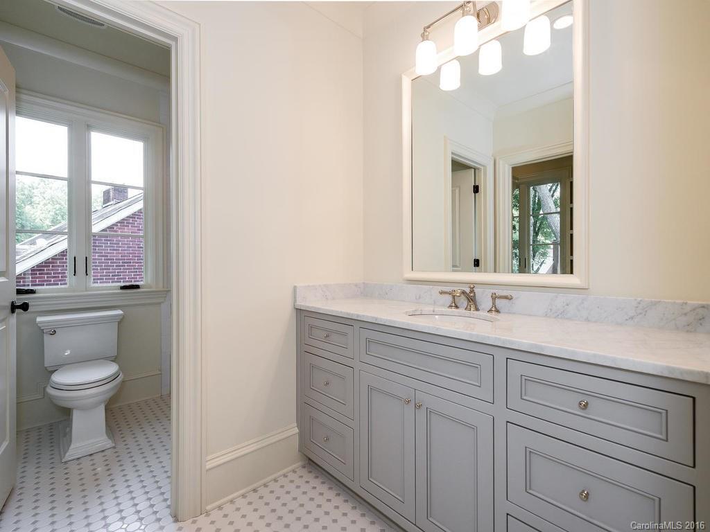 2033 Norton Road Charlotte, NC 28207 - Photo 17 of 24 Gallery Image 17