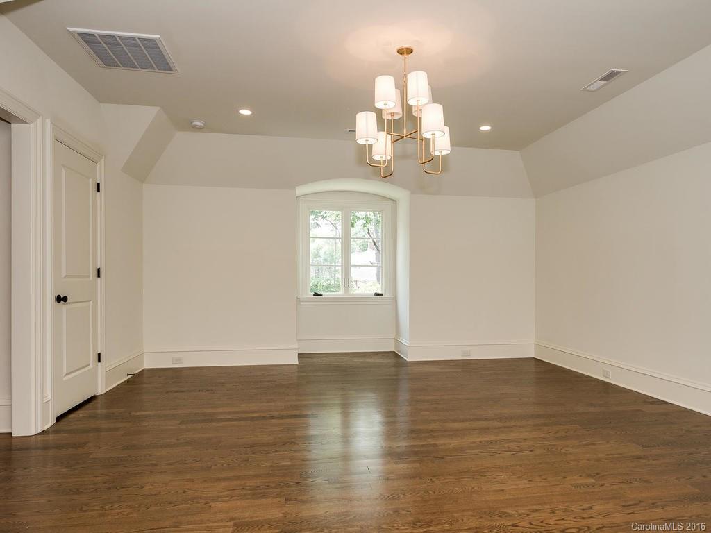 2033 Norton Road Charlotte, NC 28207 - Photo 19 of 24 Gallery Image 19