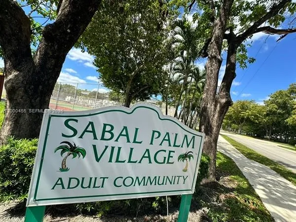 $144,850 | 4980 East Sabal Palm Boulevard, Unit 330, Tamarac, FL 33319