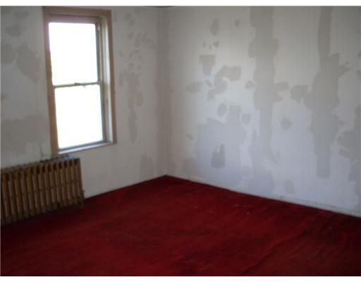 711 Harriet Street McKees Rocks, PA 15136 - Photo 5 of 8 Master Bedroom.