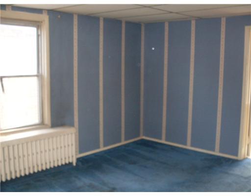 711 Harriet Street McKees Rocks, PA 15136 - Photo 6 of 8 Bedroom.