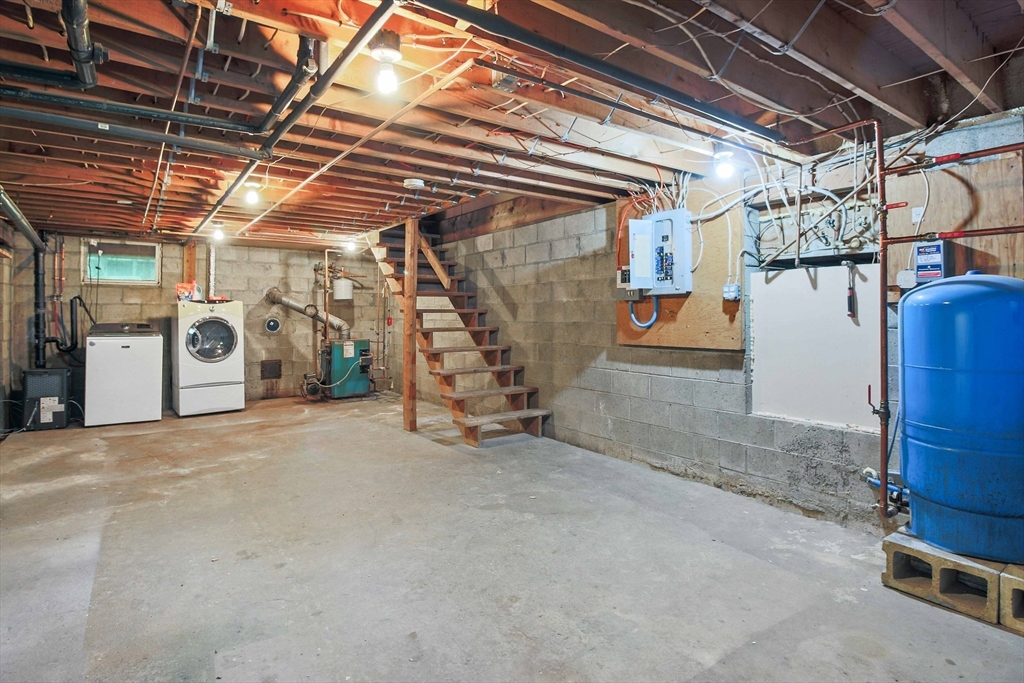 856 North Main Street Orange, MA 01364 - Photo 29 of 33