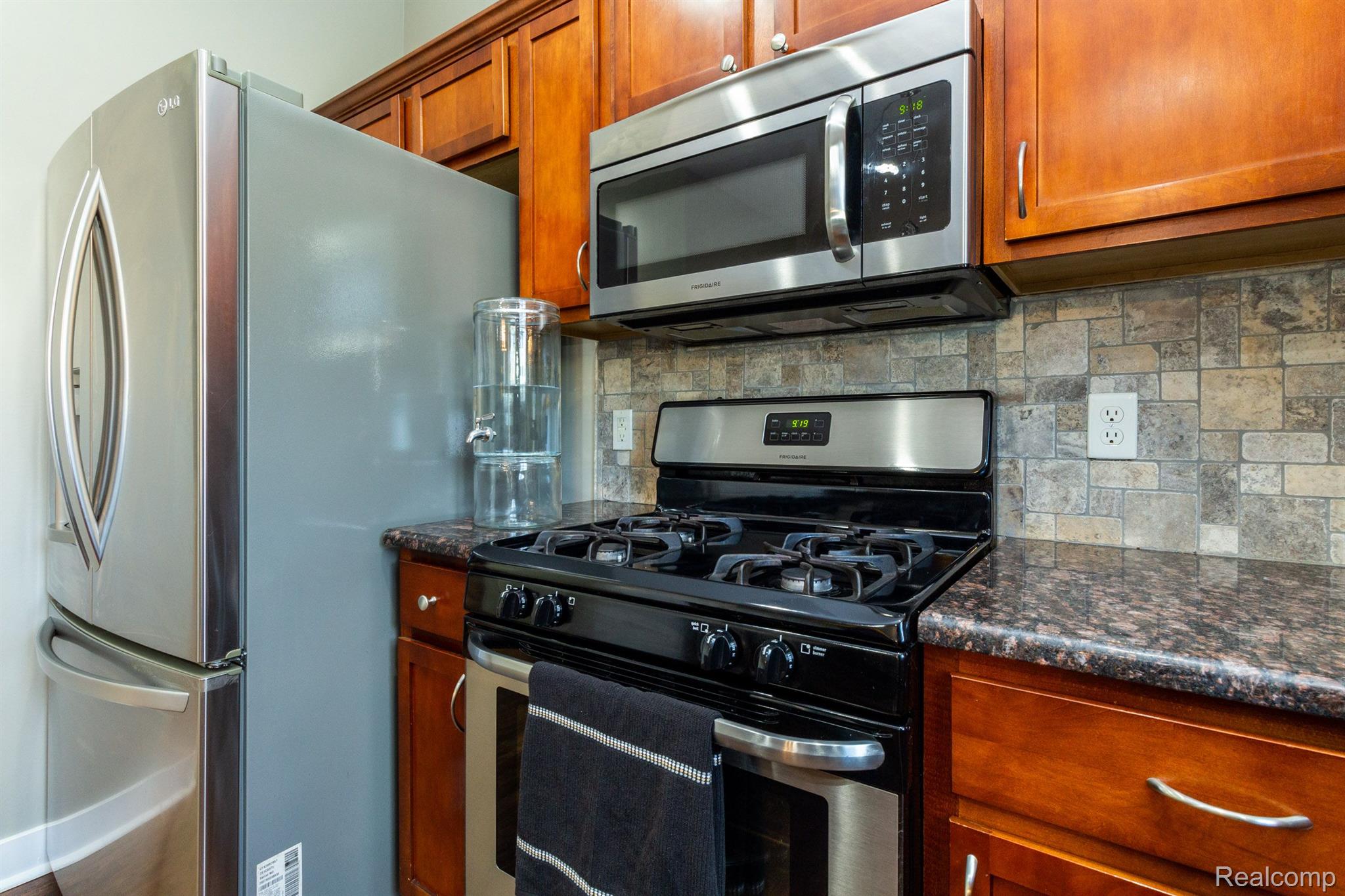47787 Gloede Road Macomb, MI 48044 - Photo 17 of 50 Gallery Image 17