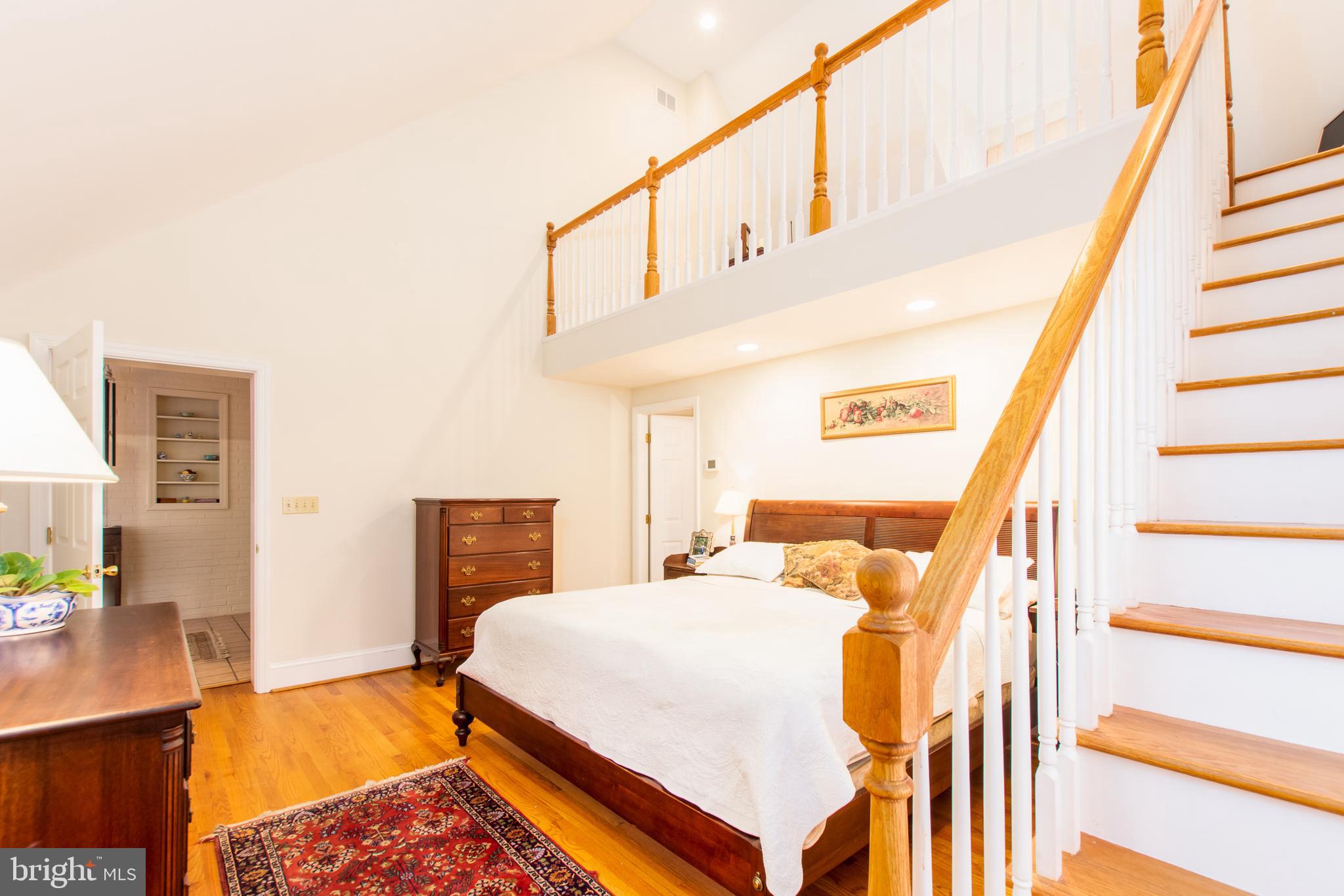 1010 Overbrook Road Wilmington, DE 19807 - Photo 18 of 41 Main level primary suite