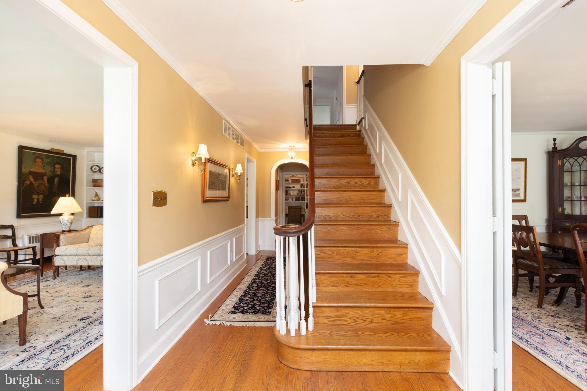 1010 Overbrook Road Wilmington, DE 19807 - Photo 4 of 41 Welcoming foyer