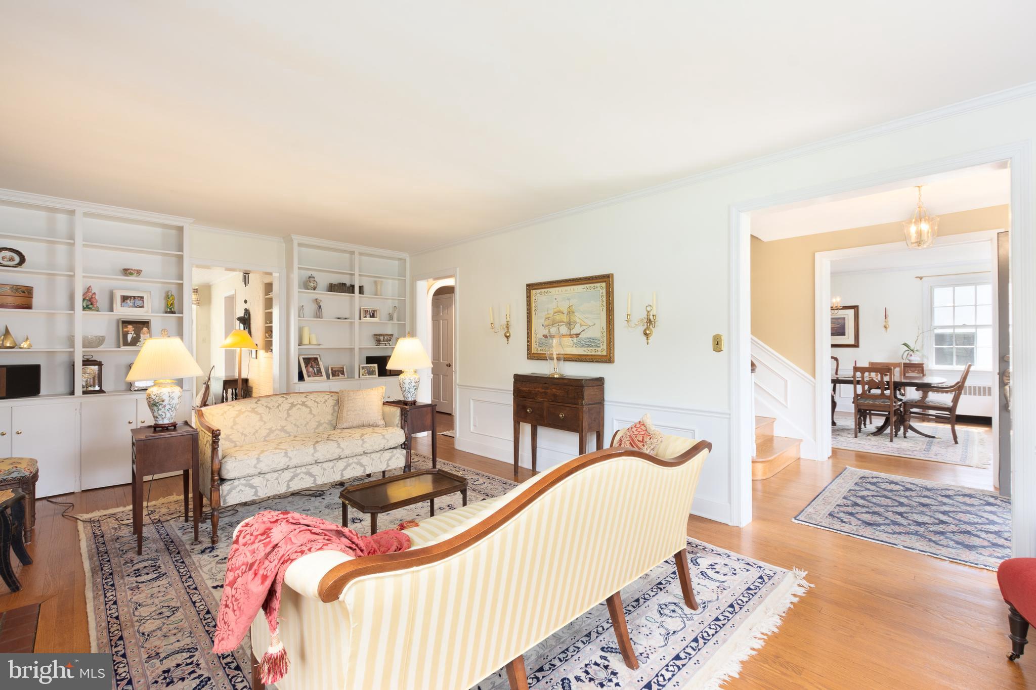 1010 Overbrook Road Wilmington, DE 19807 - Photo 5 of 41 Bright living room