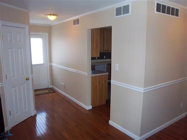 7199 Meldrum Road Fair Haven, MI 48023 - Photo 6 of 11 31136427-5.JPG
