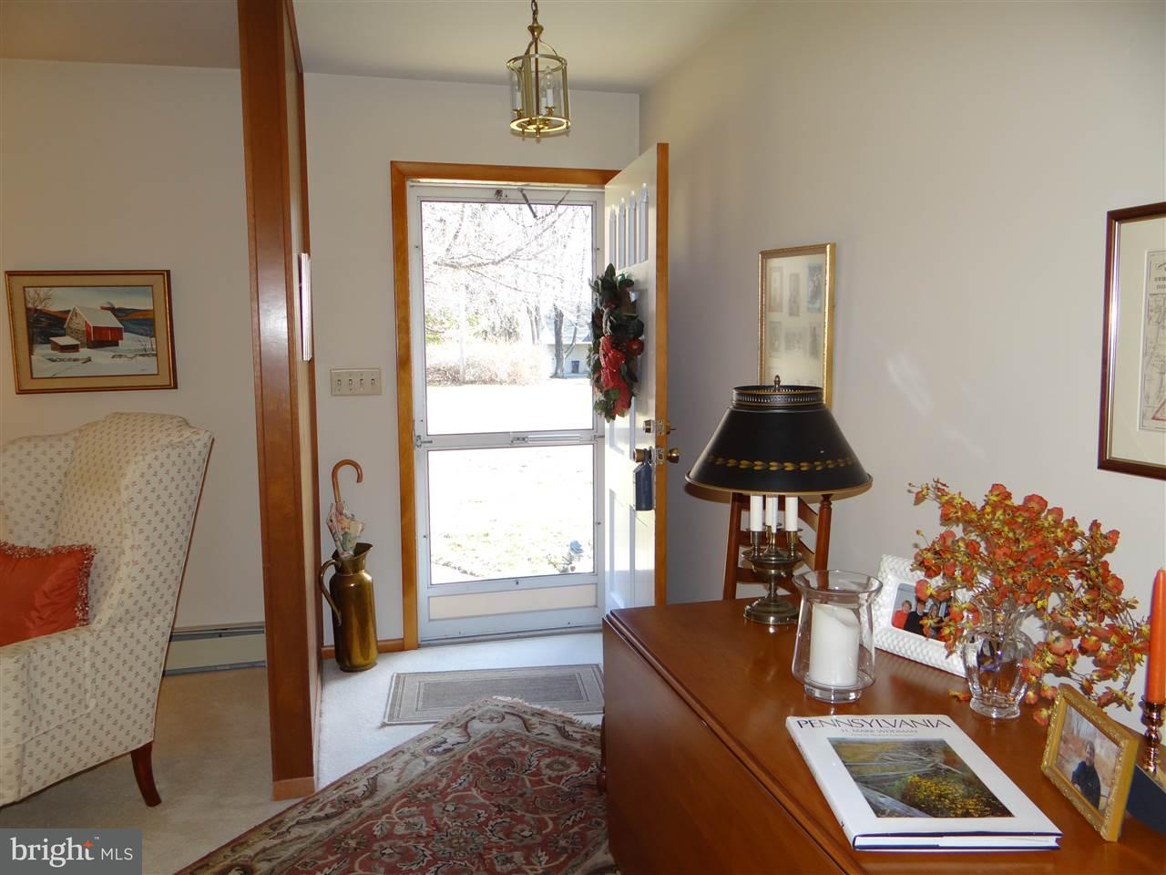 105 Hilltop Road Boiling Springs, PA 17007 - Photo 3 of 25 Gallery Image 3