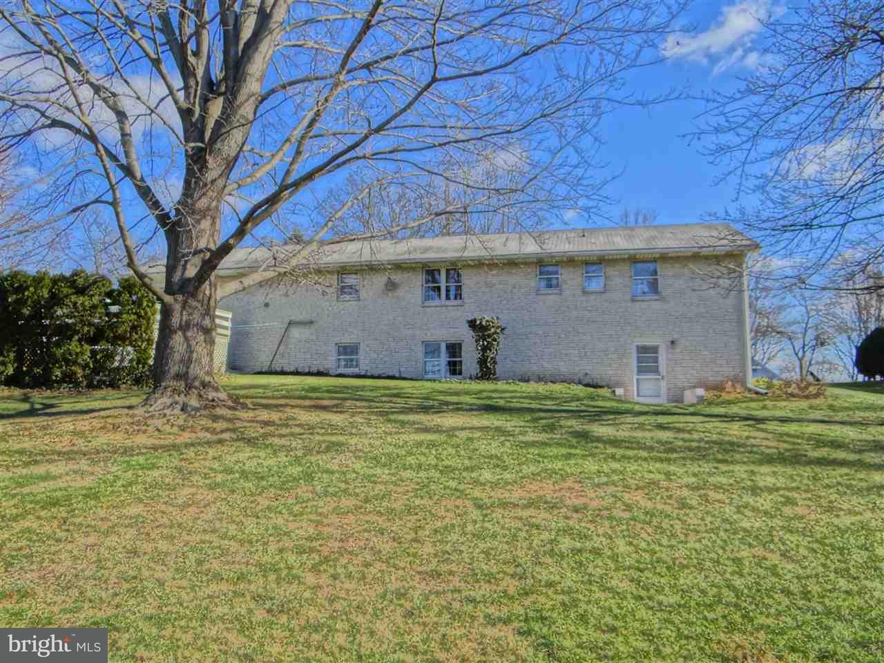 105 Hilltop Road Boiling Springs, PA 17007 - Photo 22 of 25 Gallery Image 22