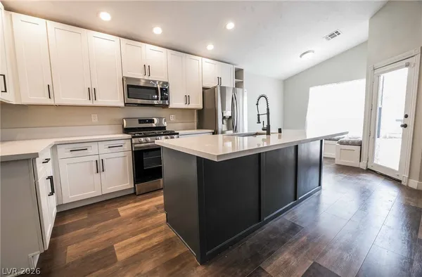 $599,000 | 2724 Eagle Springs Court, Las Vegas, NV 89117