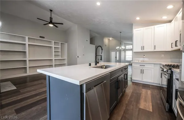 $599,000 | 2724 Eagle Springs Court, Las Vegas, NV 89117