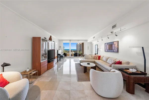 $4,100,000 | 781 Crandon Boulevard, Unit 804, Key Biscayne, FL 33149