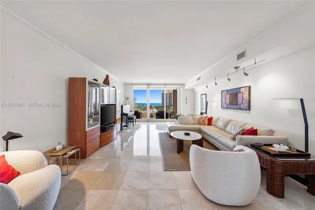 $4,275,000 | 781 Crandon Boulevard, Unit 804, Key Biscayne, FL 33149