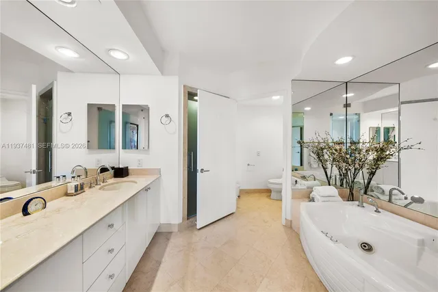 $4,275,000 | 781 Crandon Boulevard, Unit 804, Key Biscayne, FL 33149