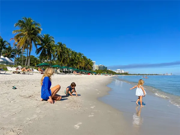 $4,100,000 | 781 Crandon Boulevard, Unit 804, Key Biscayne, FL 33149