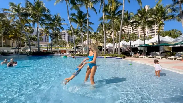 $4,275,000 | 781 Crandon Boulevard, Unit 804, Key Biscayne, FL 33149