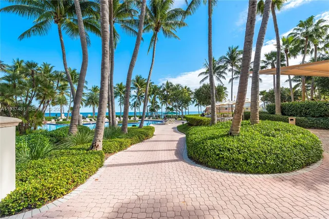 $4,275,000 | 781 Crandon Boulevard, Unit 804, Key Biscayne, FL 33149