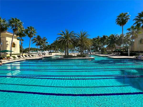 $4,100,000 | 781 Crandon Boulevard, Unit 804, Key Biscayne, FL 33149