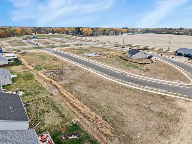 $119,900 | 366 Wild Rose, Stoughton, WI 53589