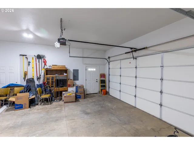 a view of a livingroom with furniture